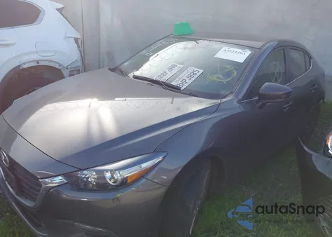 2018 Mazda Mazda3 Touring из США, поврежденный, VIN 3MZBN1V39JM257639